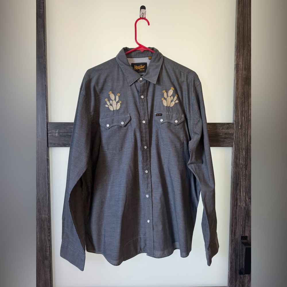Men’s Howler Bros long sleeve button down
